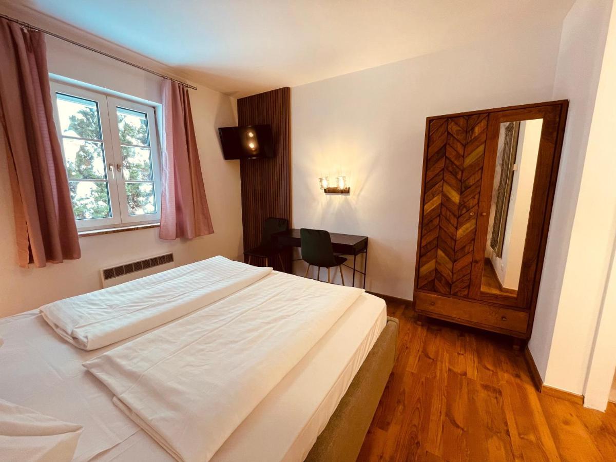 Gaestehaus Am Stadtpark Vöcklabruck Zewnętrze zdjęcie