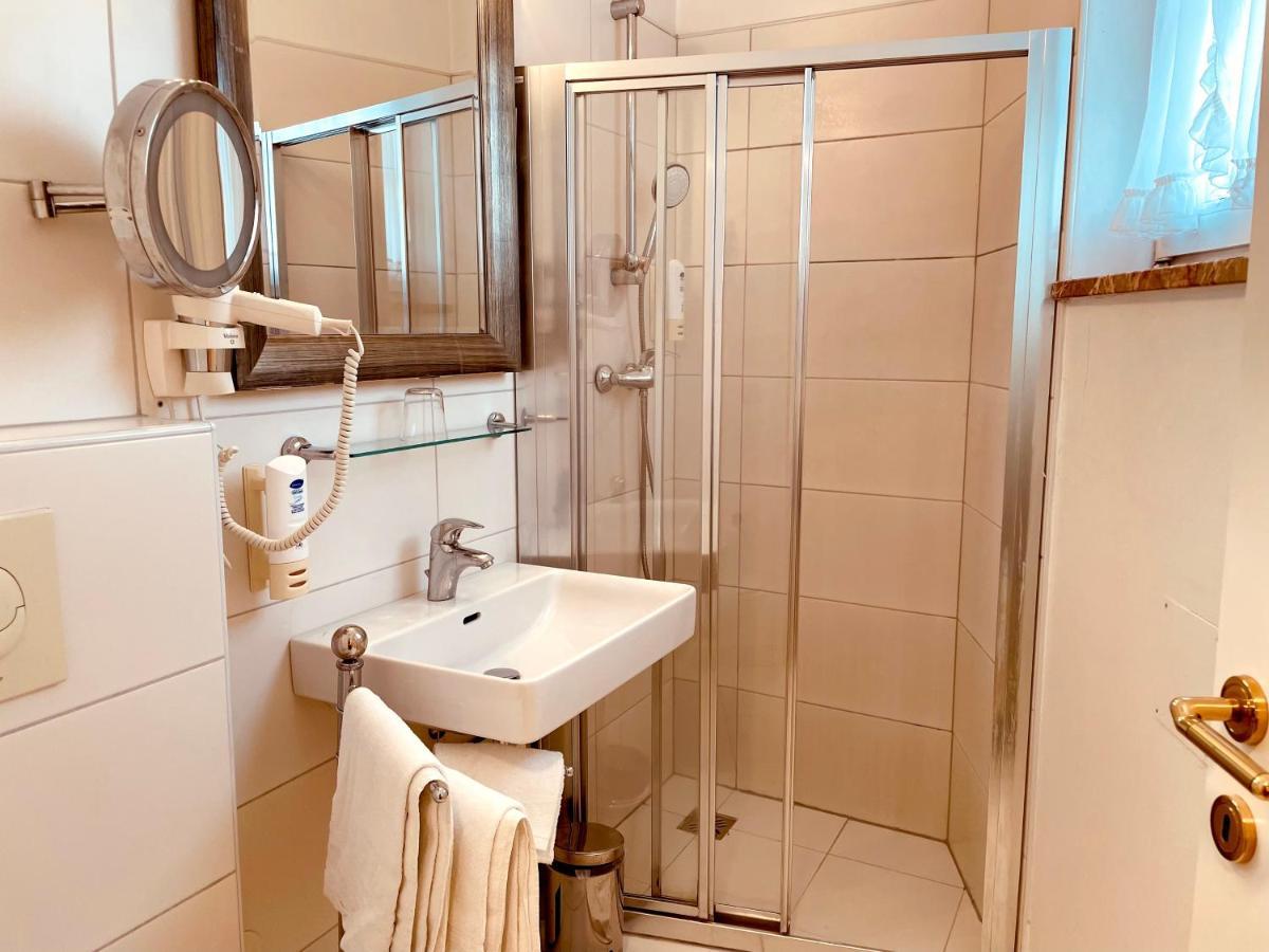 Gaestehaus Am Stadtpark Vöcklabruck Zewnętrze zdjęcie